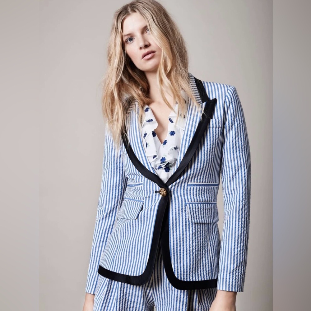 Rare ! Smythe peaked lapel blazer in blue seersucker stripes size 6